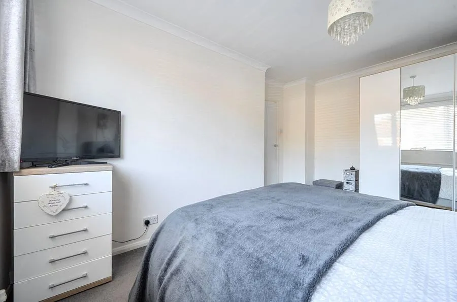 Priors Road, Windsor, SL4, photo 17