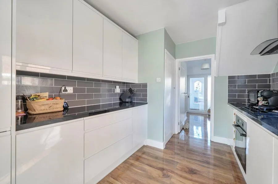 Priors Road, Windsor, SL4, photo 6