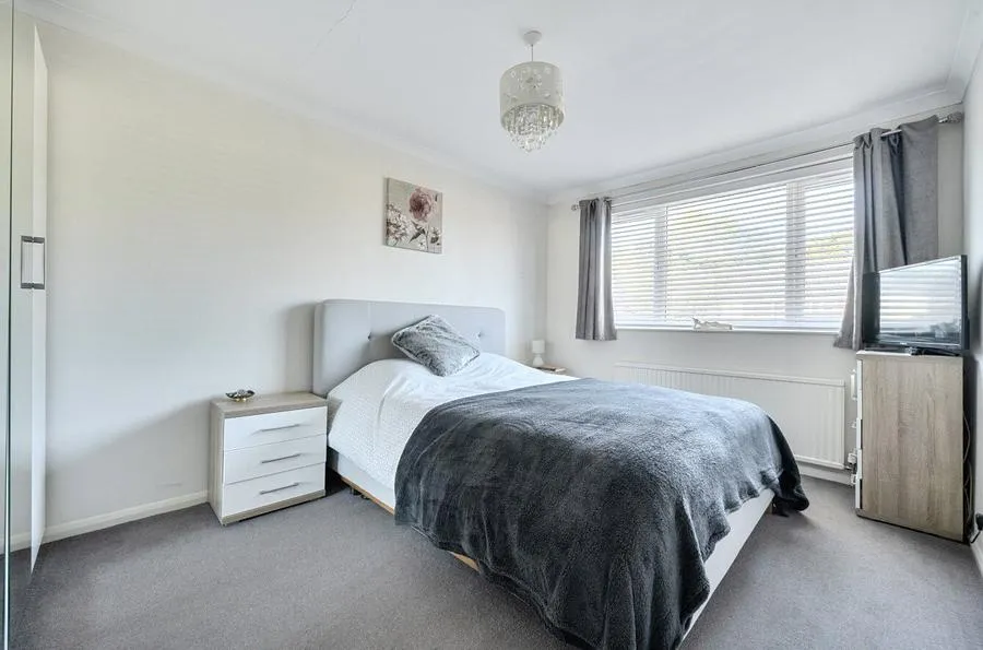 Priors Road, Windsor, SL4, photo 7