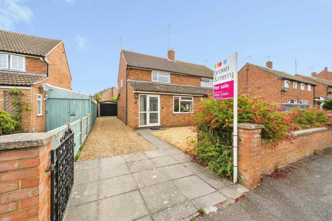 3 bed house for sale — Waterdell, Leighton Buzzard
