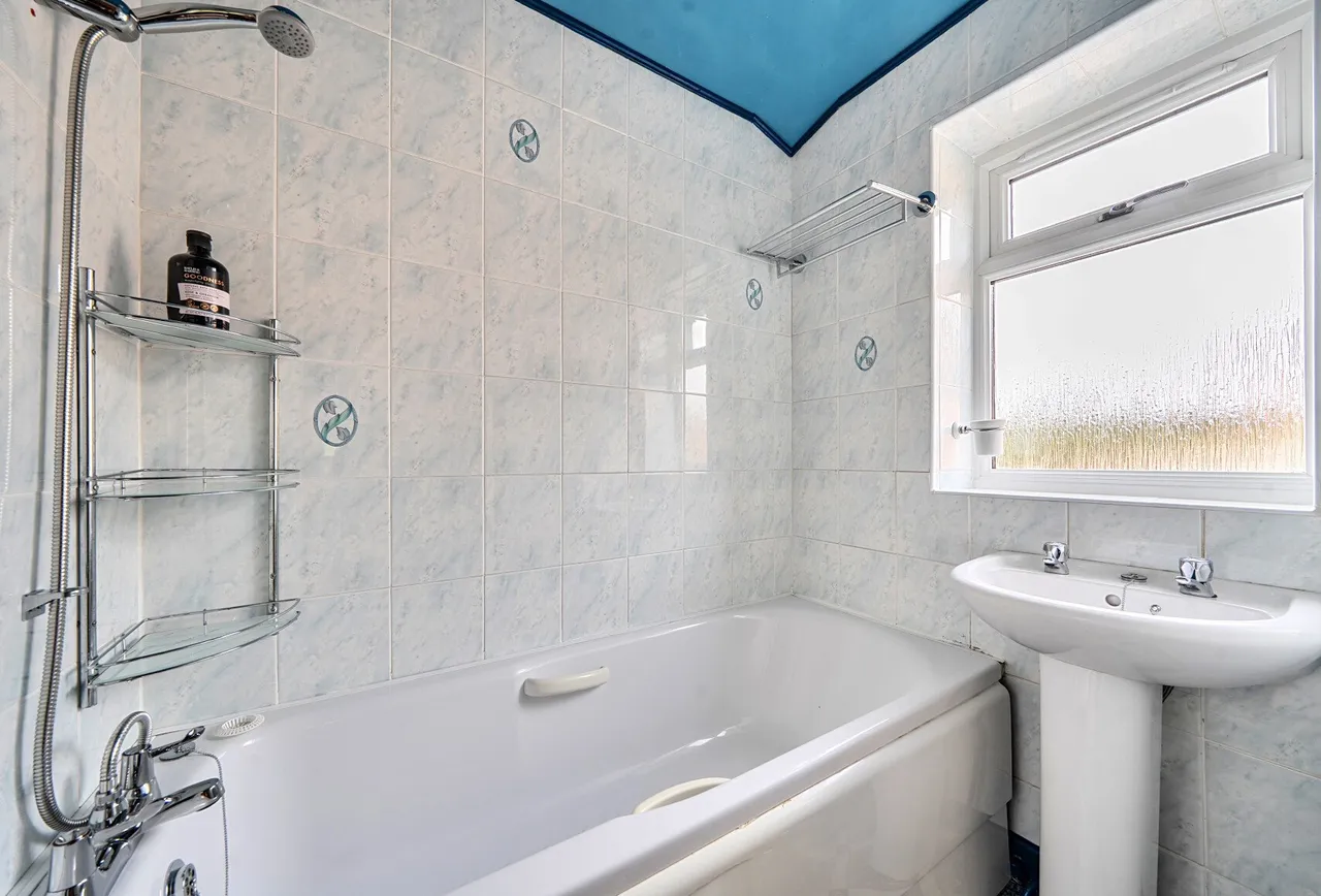 Dovers Green Road, Reigate, RH2 8BT, photo 7