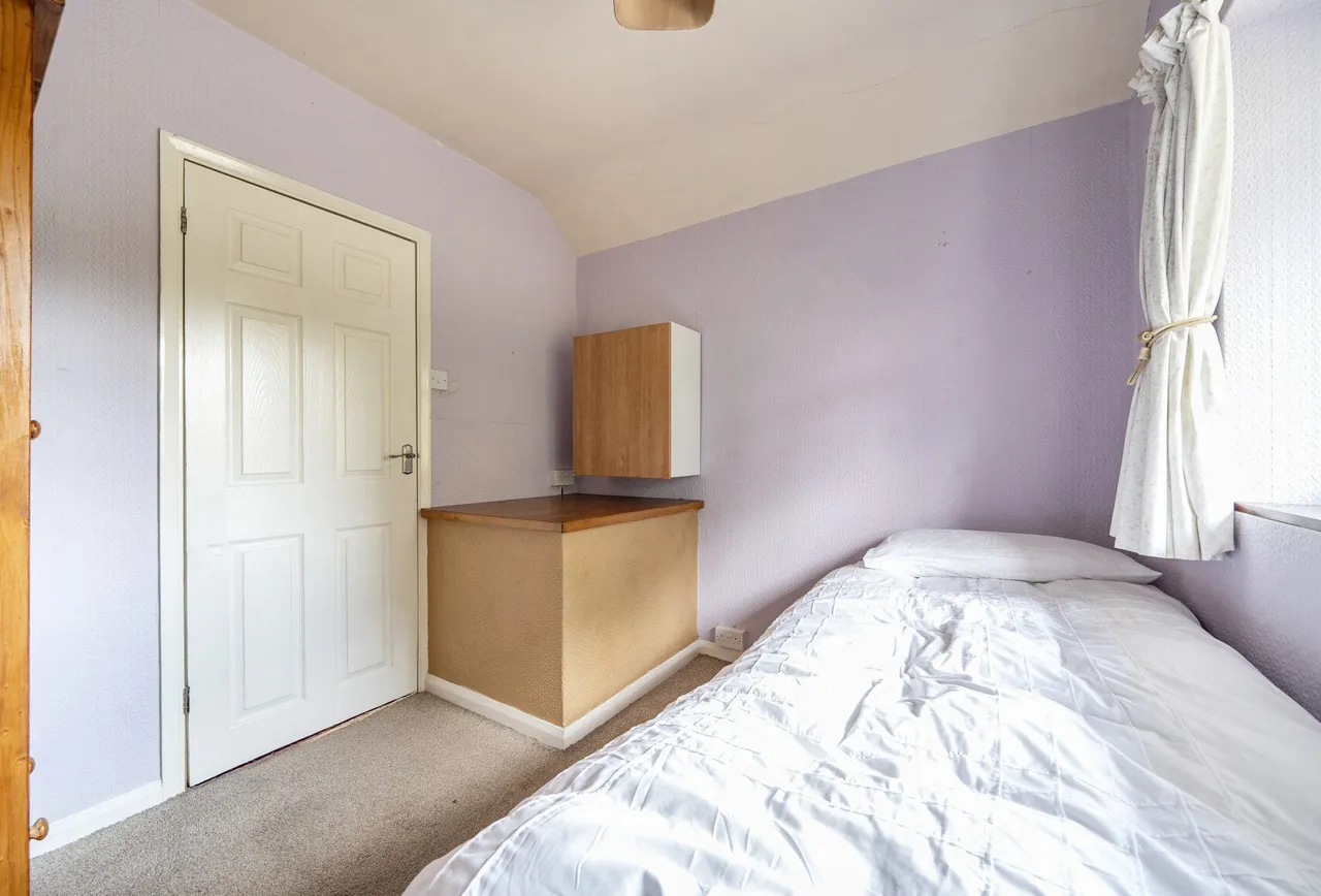 Dovers Green Road, Reigate, RH2 8BT, photo 8