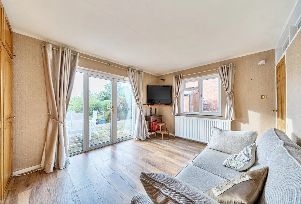 Dovers Green Road, Reigate, RH2 8BT, photo 4