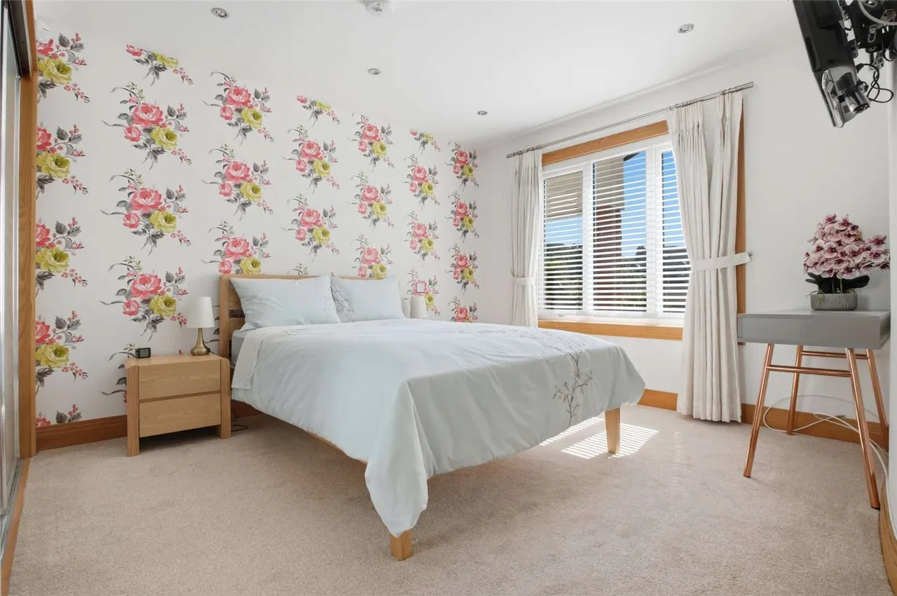 Hyndman Road, Seamill, KA23, photo 11