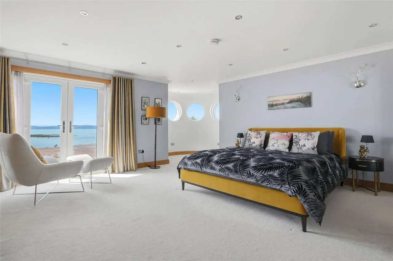 Hyndman Road, Seamill, KA23, photo 18