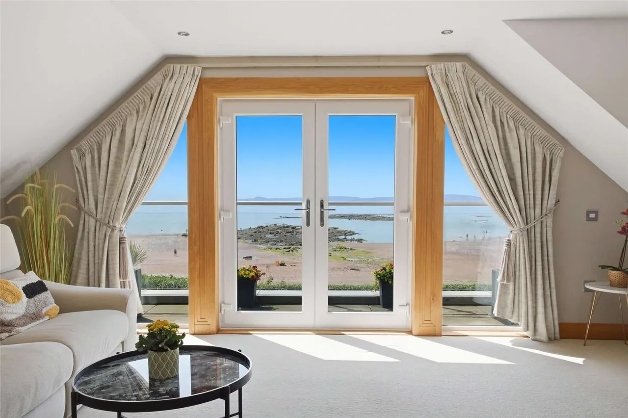 Hyndman Road, Seamill, KA23, photo 16
