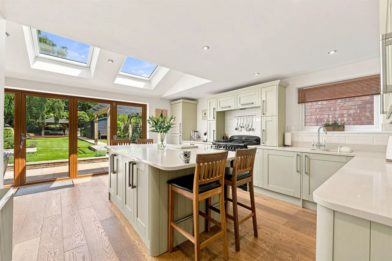 Hurst Lane, Bollington, photo 2