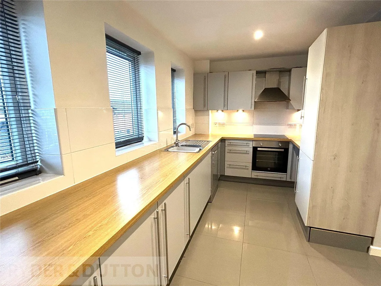 Heathmoor Park Road, Illingworth, HX2, photo 8