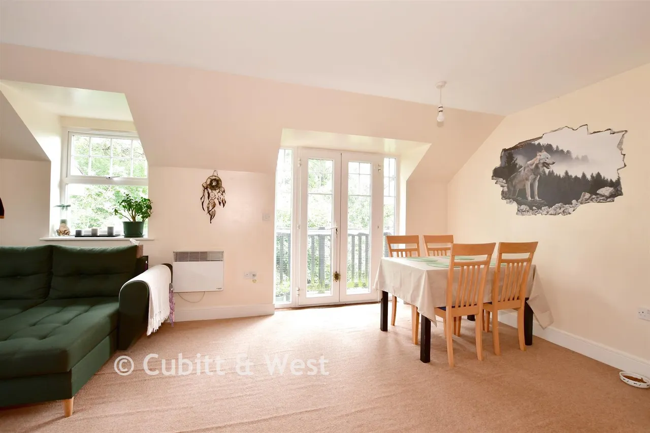 Worth Park Avenue, Crawley, RH10, photo 6