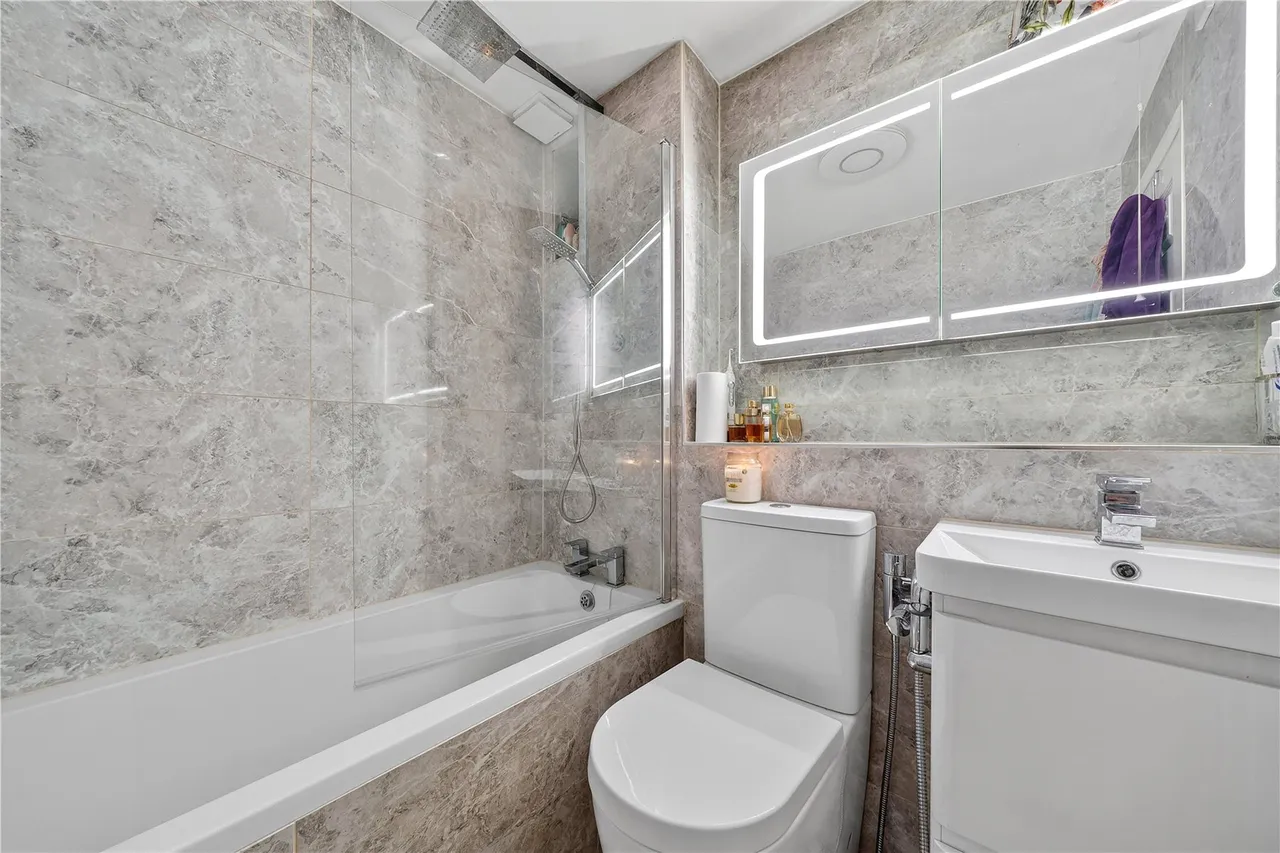 Inkerman Road, Knaphill, GU21, photo 11