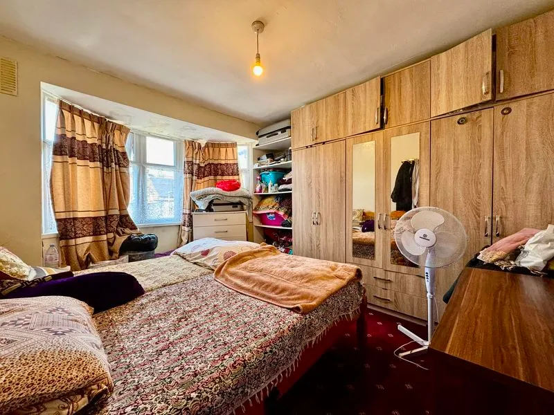 Wickstead Avenue, Luton LU4 9DP, photo 6