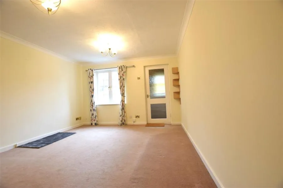 Ashenden Walk, Tunbridge Wells, TN2, photo 10