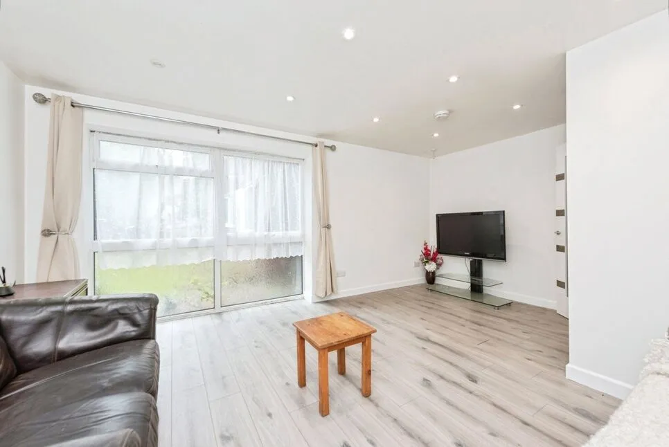 Lampton Road, Hounslow, TW3, photo 6