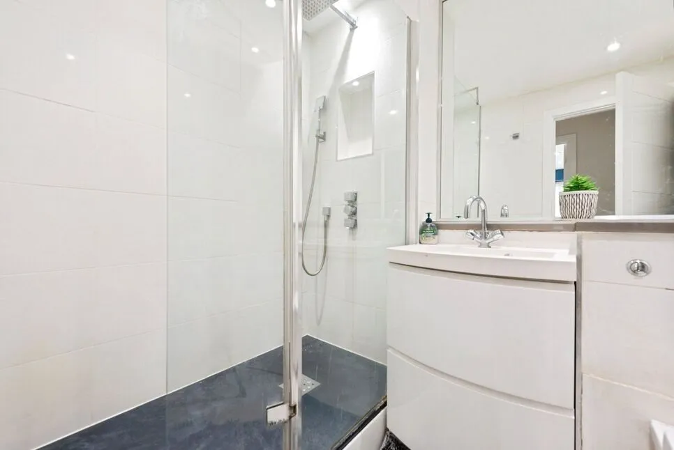 Lampton Road, Hounslow, TW3, photo 5