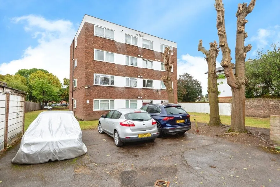 Lampton Road, Hounslow, TW3, photo 8