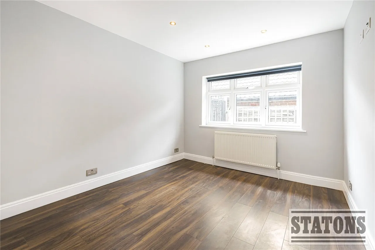 Newmans Way, Hadley Wood, EN4 0LR, photo 14