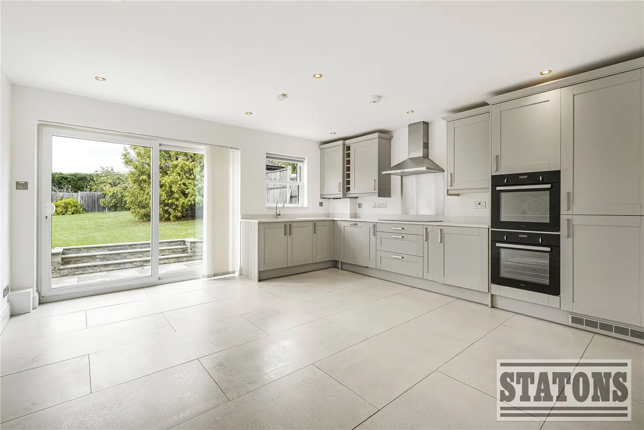 Newmans Way, Hadley Wood, EN4 0LR, photo 3