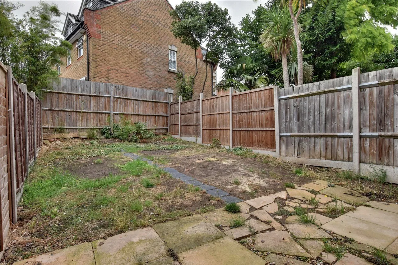 Barlow Drive, Shooters Hill, SE18, photo 10