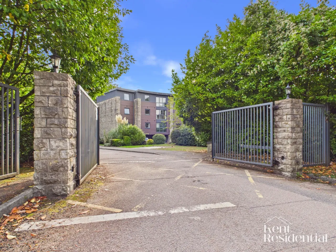 Sandling Lane, Sandling Park, ME14, photo 16