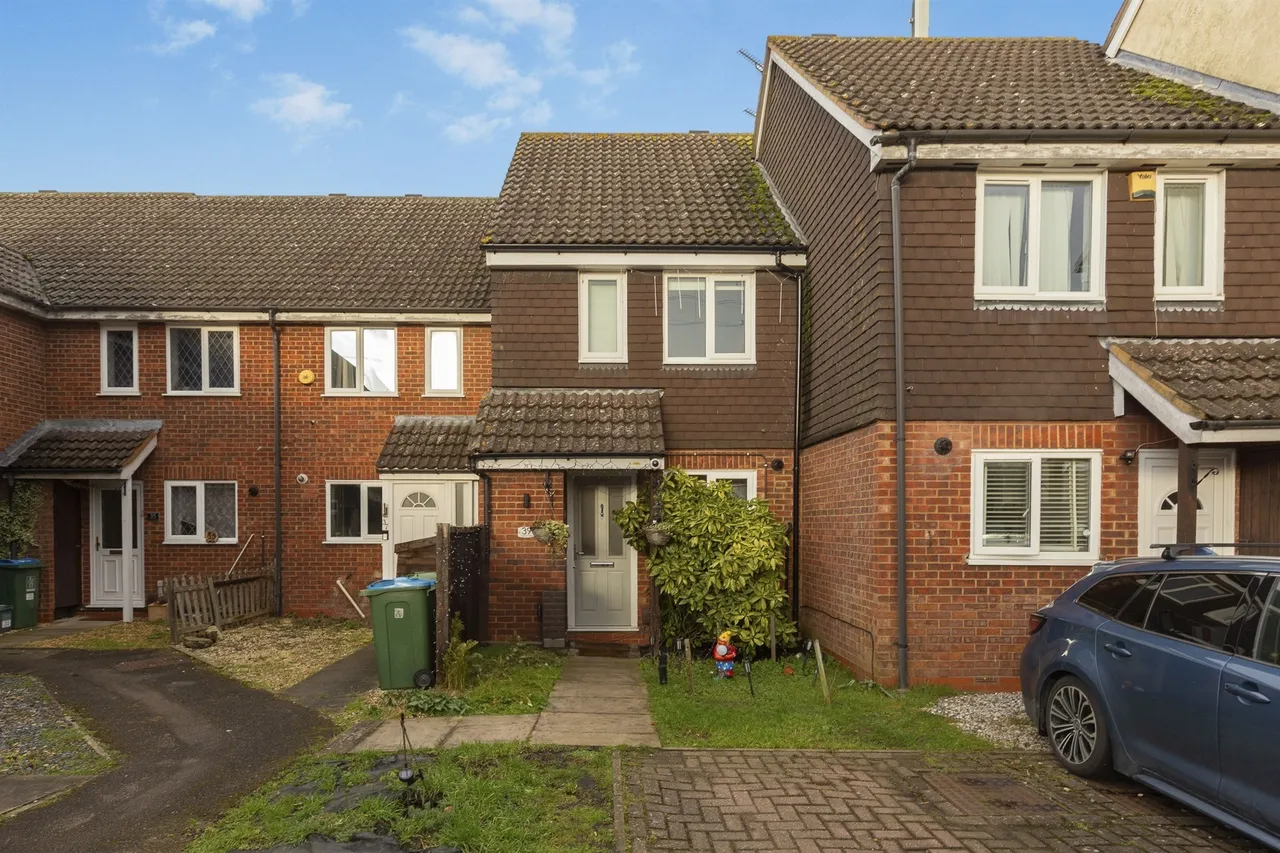 Pearson Close, Aylesbury, HP19, photo 15