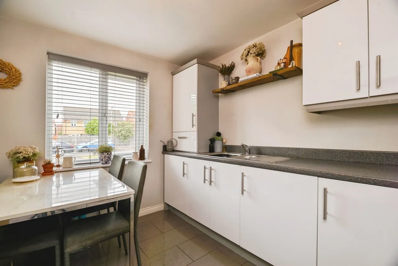 Bridgewater Court, Middlesbrough, TS4, photo 2