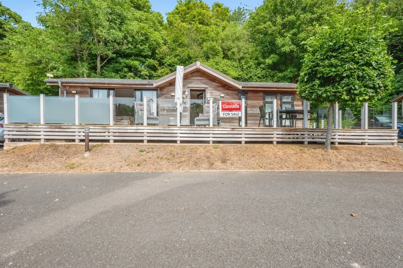 2 bed lodge for sale — Waterside Holiday Park, Osmington Mills, Weymouth