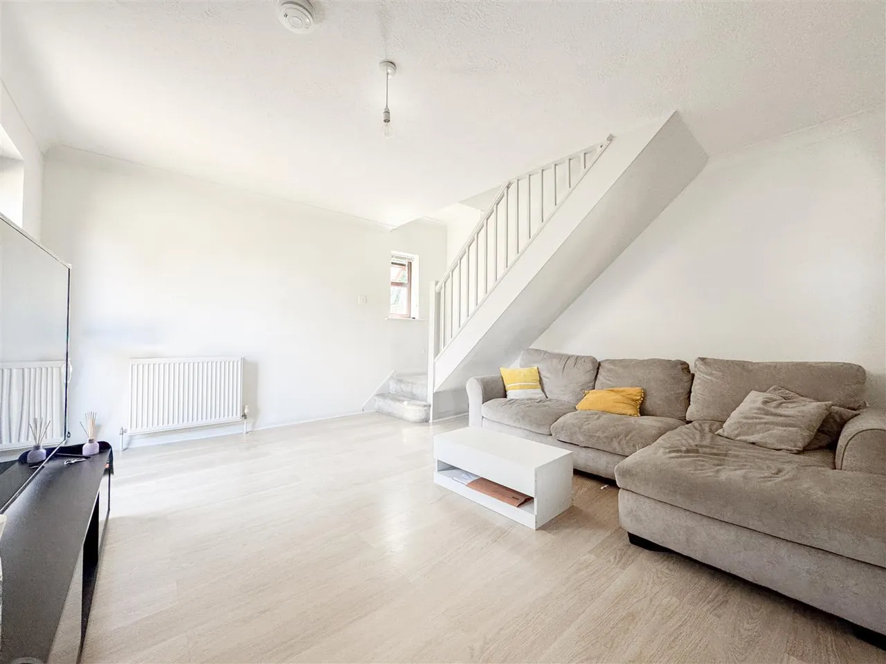 Terminus Road, Bexhill-On-Sea, TN39 3LR, photo 2