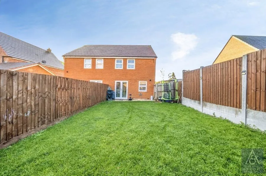 Alfred Way, Buckingham, MK18, photo 4