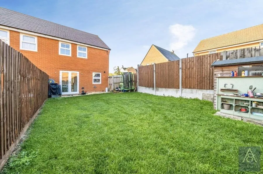 Alfred Way, Buckingham, MK18, photo 10