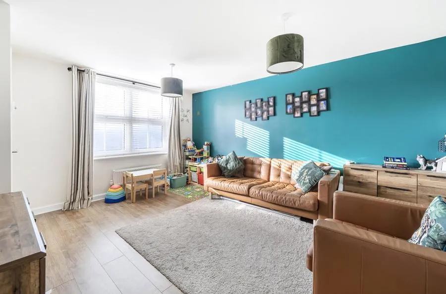 Alfred Way, Buckingham, MK18, photo 5