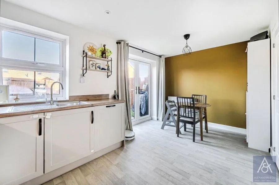 Alfred Way, Buckingham, MK18, photo 13