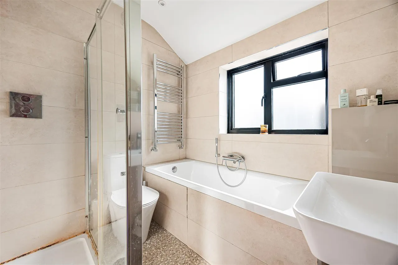 Woodcote Way, Caversham, RG4, photo 14