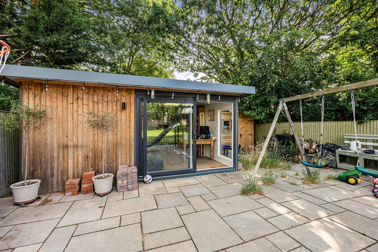 Woodcote Way, Caversham, RG4, photo 17