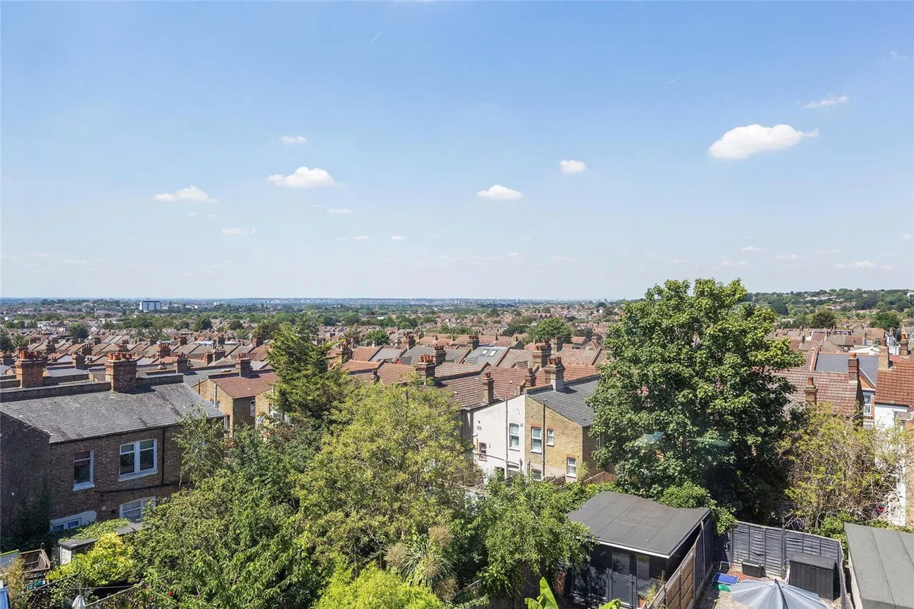 Annsworthy Crescent, London, SE25, photo 6