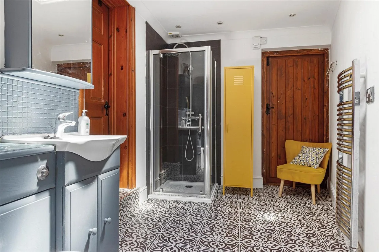 Annsworthy Crescent, London, SE25, photo 9