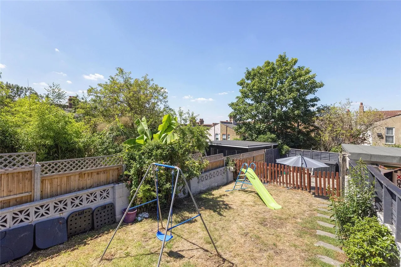 Annsworthy Crescent, London, SE25, photo 20