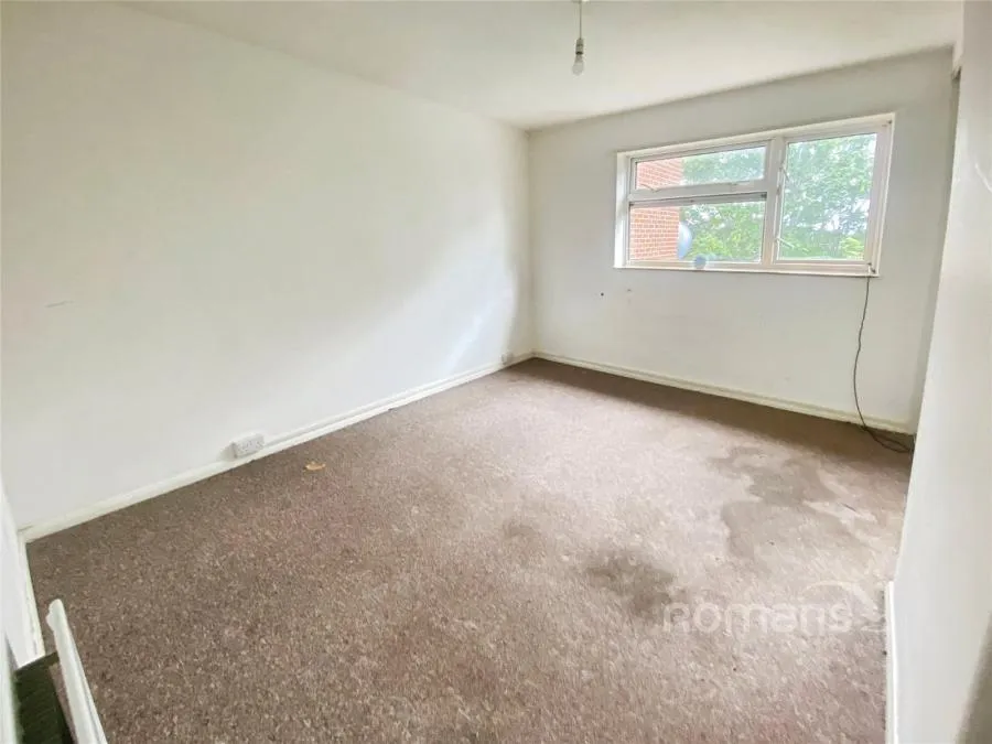 Chapel Road, Camberley, GU15, photo 6