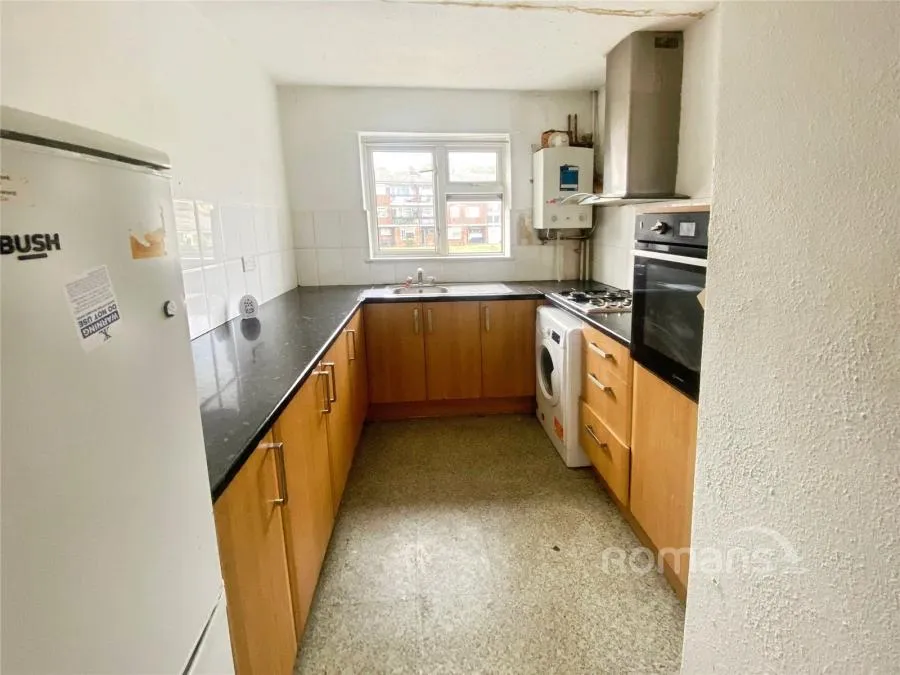 Chapel Road, Camberley, GU15, photo 5