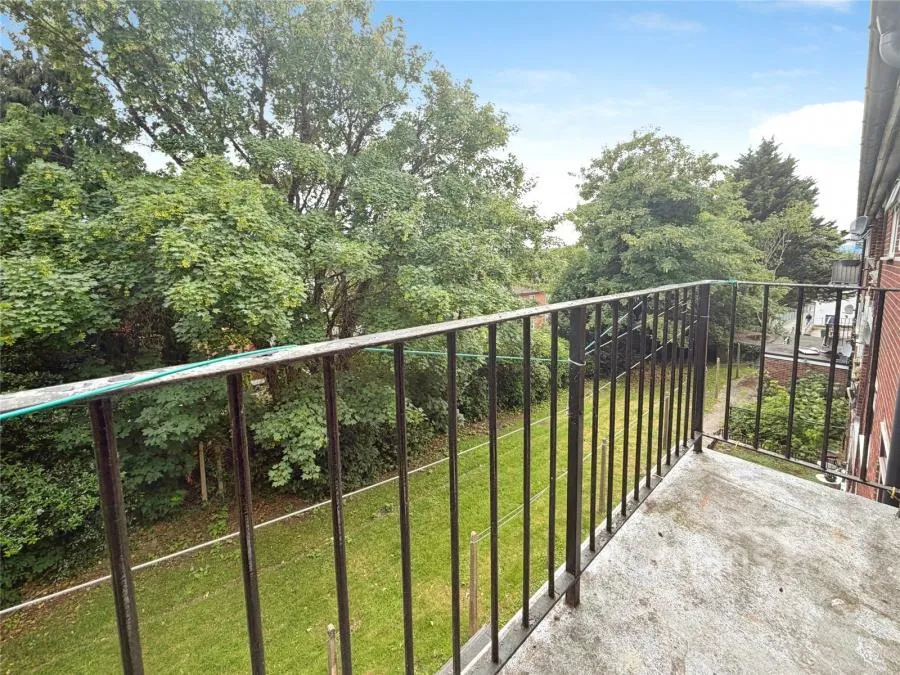 Chapel Road, Camberley, GU15, photo 10