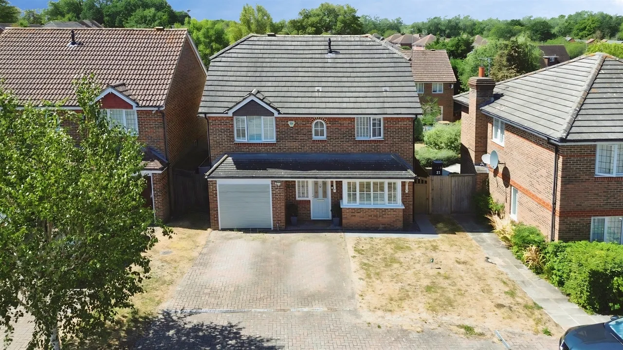 Woodcock Court, Three Mile Cross, RG7, photo 17