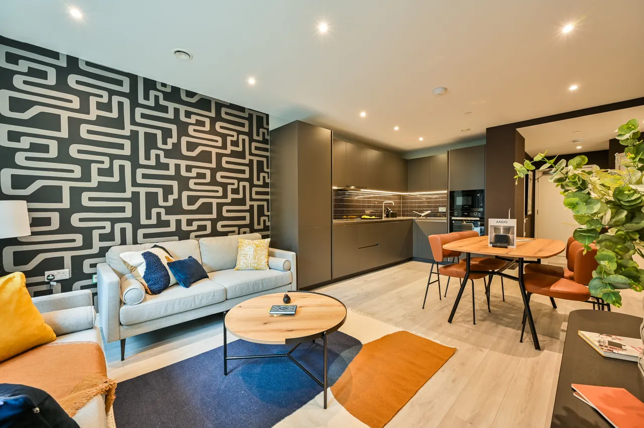 Showflat 2 (2 Bed) Momento Elephant & Castle, Parkside, London, photo 3