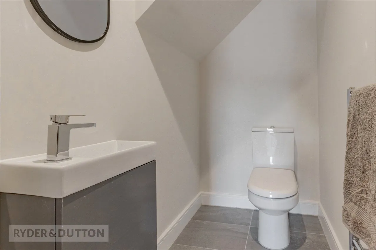 Hillcrest View, Huddersfield, HD7, photo 5