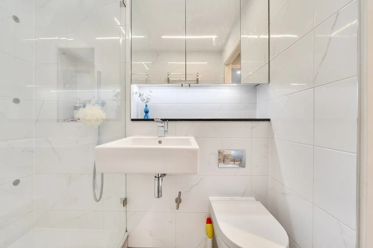 Upper Ground, SE1, photo 16