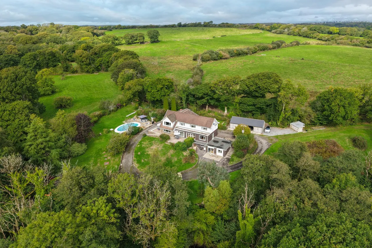 Brookside, Bishopston, photo 61