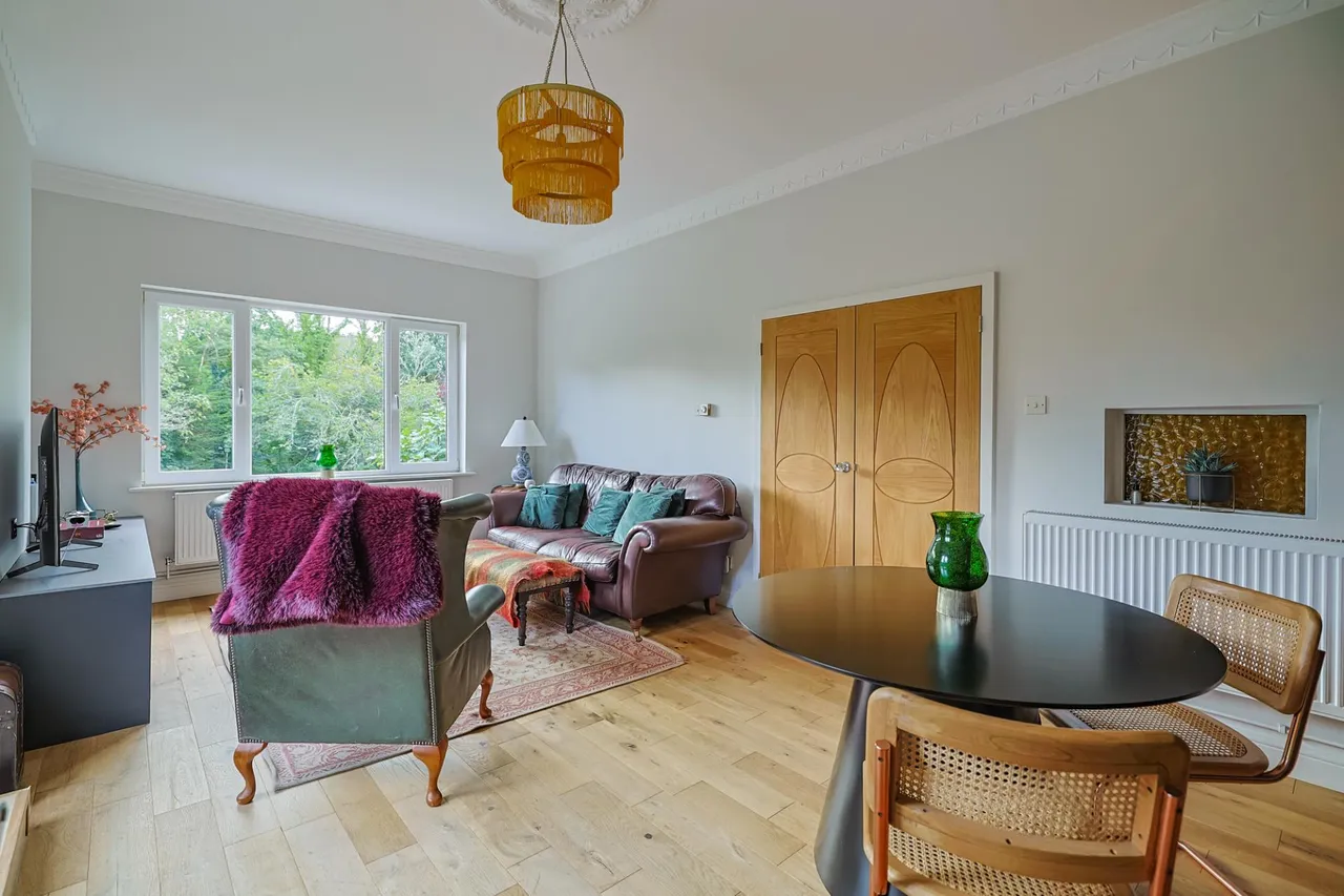 Brookside, Bishopston, photo 15