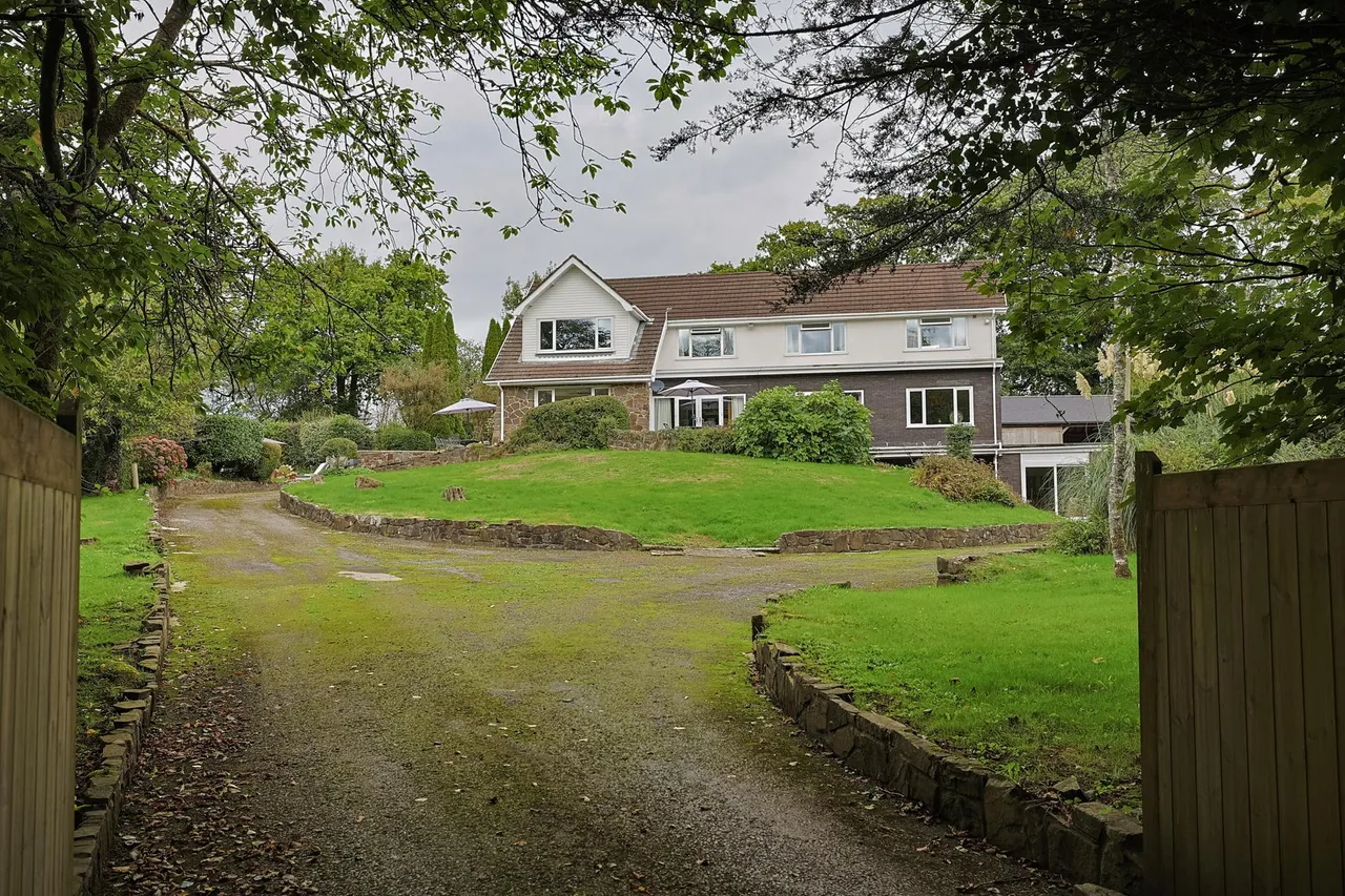 Brookside, Bishopston, photo 56