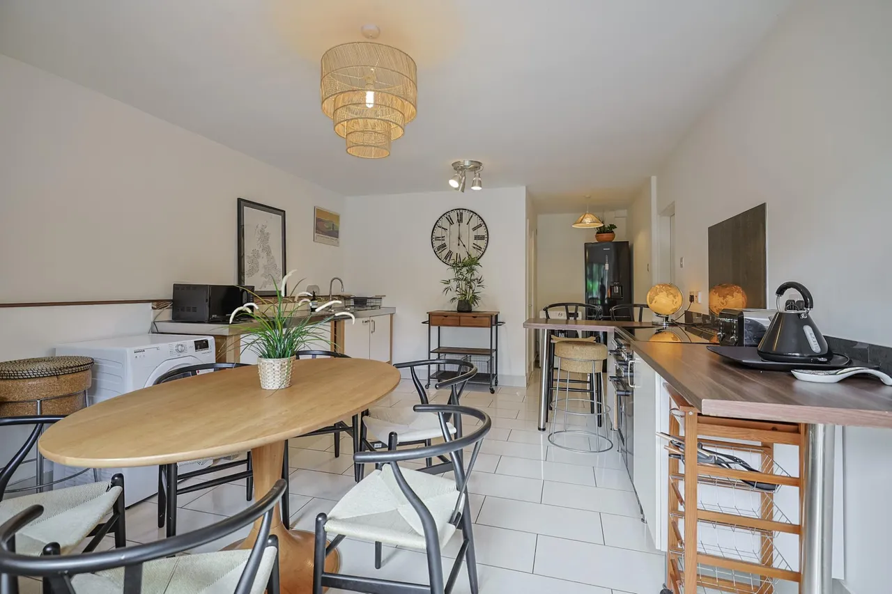 Brookside, Bishopston, photo 37