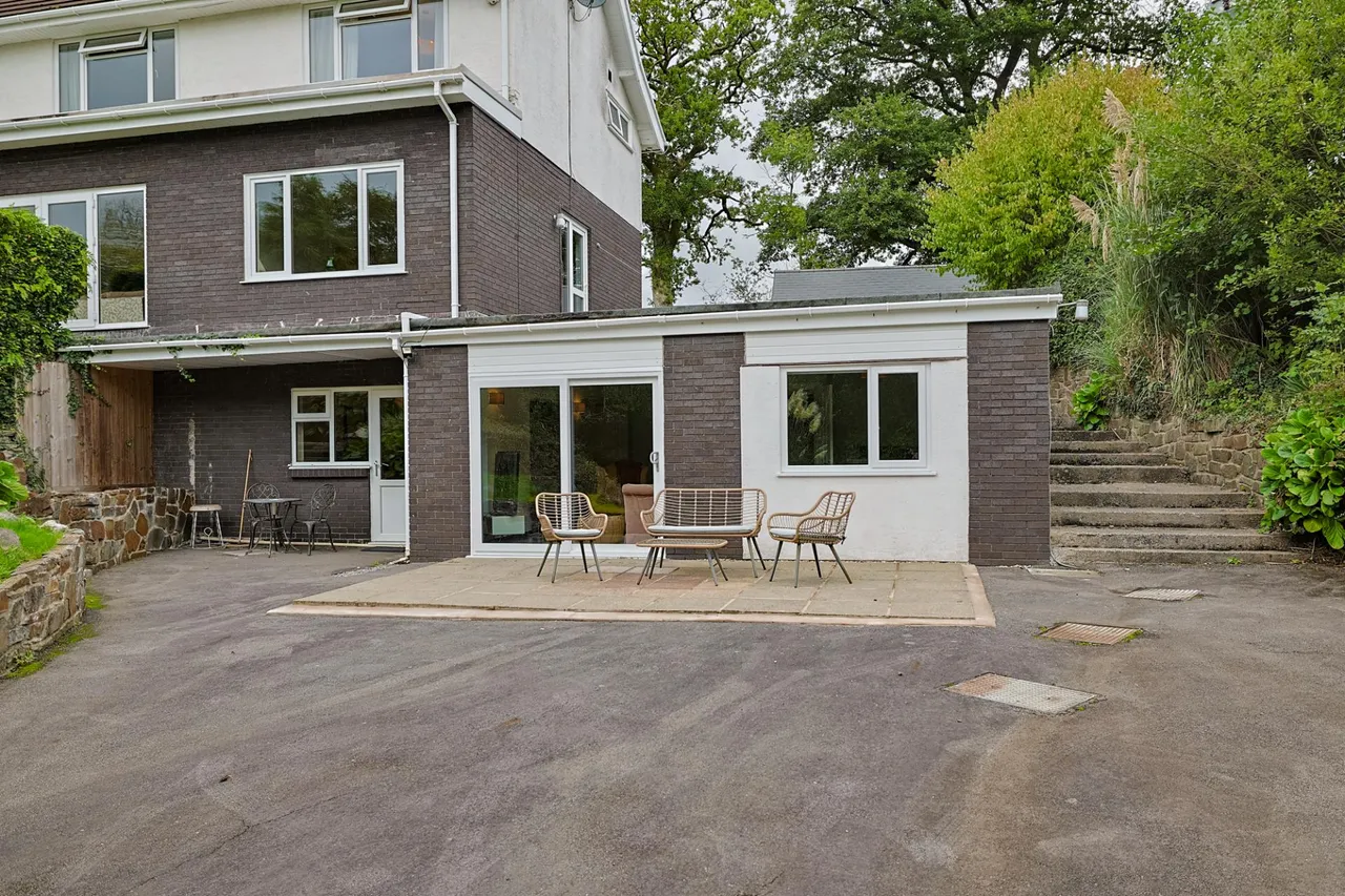 Brookside, Bishopston, photo 35
