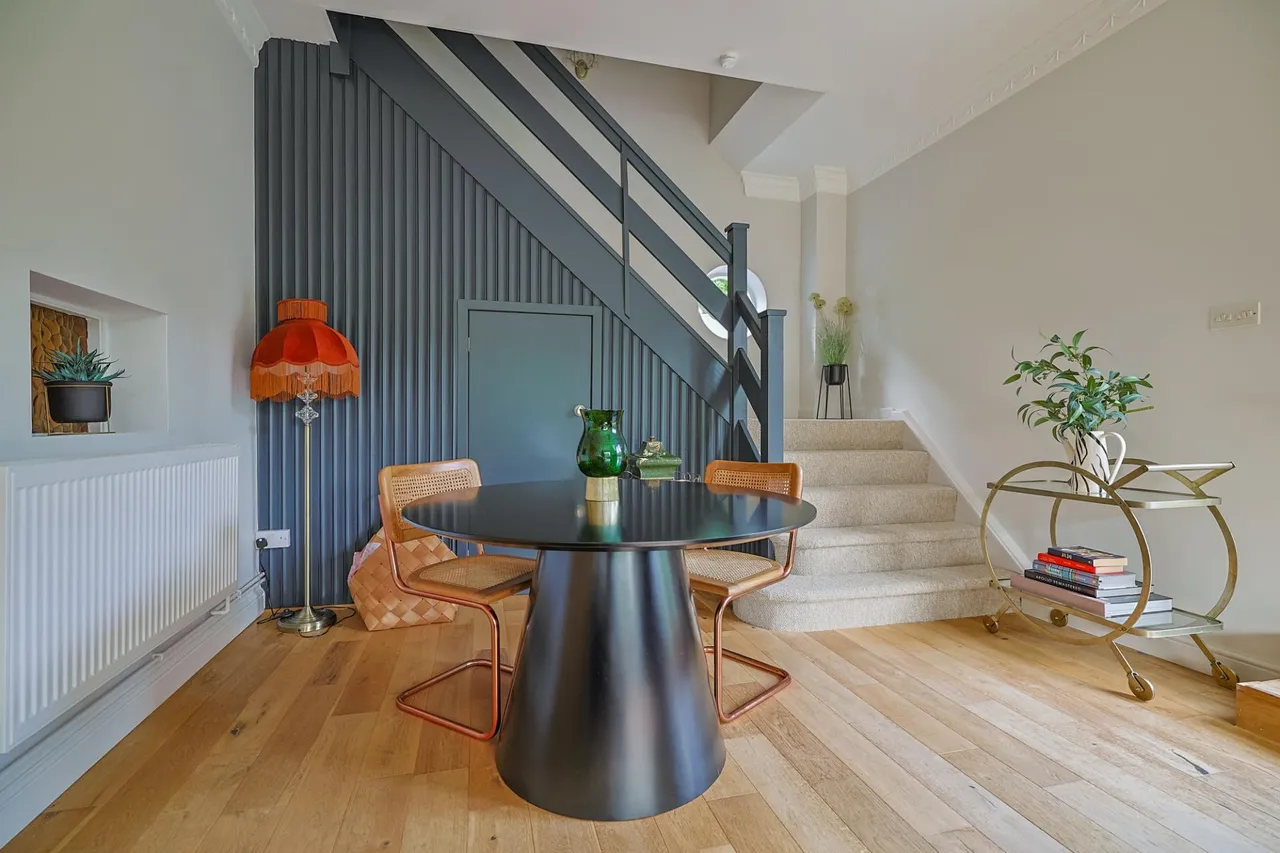 Brookside, Bishopston, photo 16