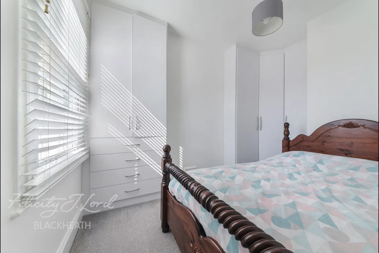Swingate Lane, Plumstead, photo 6